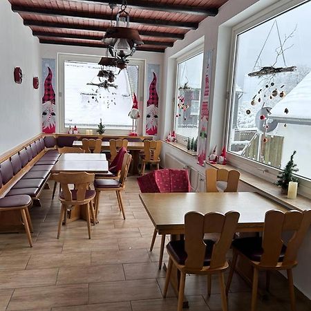 Haus Astenblick In Winterberg Fuer Bis Zu 35 Personen Fuer Wanderveranstaltungen Und Familienfeiern Bagian luar foto