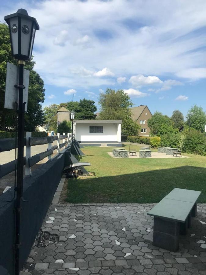 Haus Astenblick In Winterberg Fuer Bis Zu 35 Personen Fuer Wanderveranstaltungen Und Familienfeiern Bagian luar foto