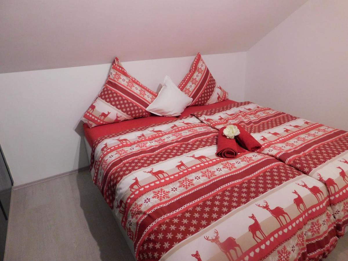 Haus Astenblick In Winterberg Fuer Bis Zu 35 Personen Fuer Wanderveranstaltungen Und Familienfeiern Bagian luar foto